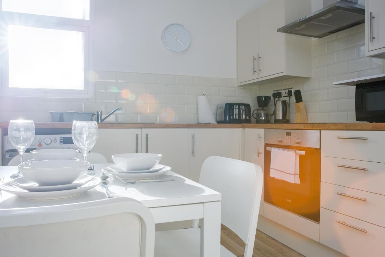 Mycityhaven - 3 Bedroom Shirehampton Flat Near Avonmouth & M4 Bristol Exterior foto
